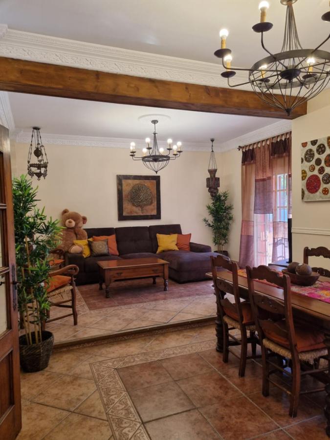 Vacaciones De Lujo.Chalet Piscina Y Playa.El Puerto Эль-Пуэрто-де-Санта-Мария Экстерьер фото