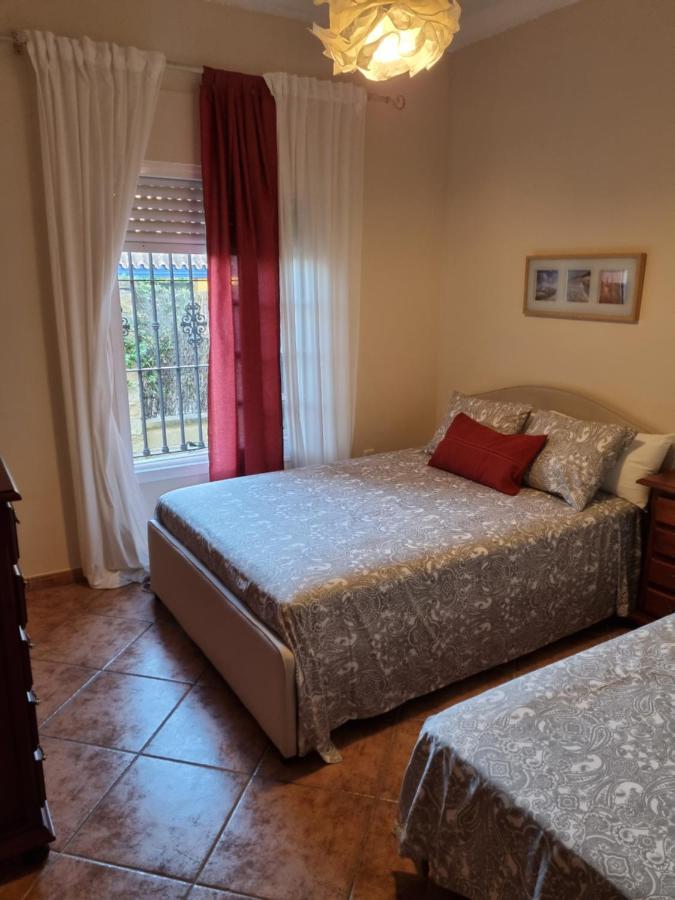 Vacaciones De Lujo.Chalet Piscina Y Playa.El Puerto Эль-Пуэрто-де-Санта-Мария Экстерьер фото