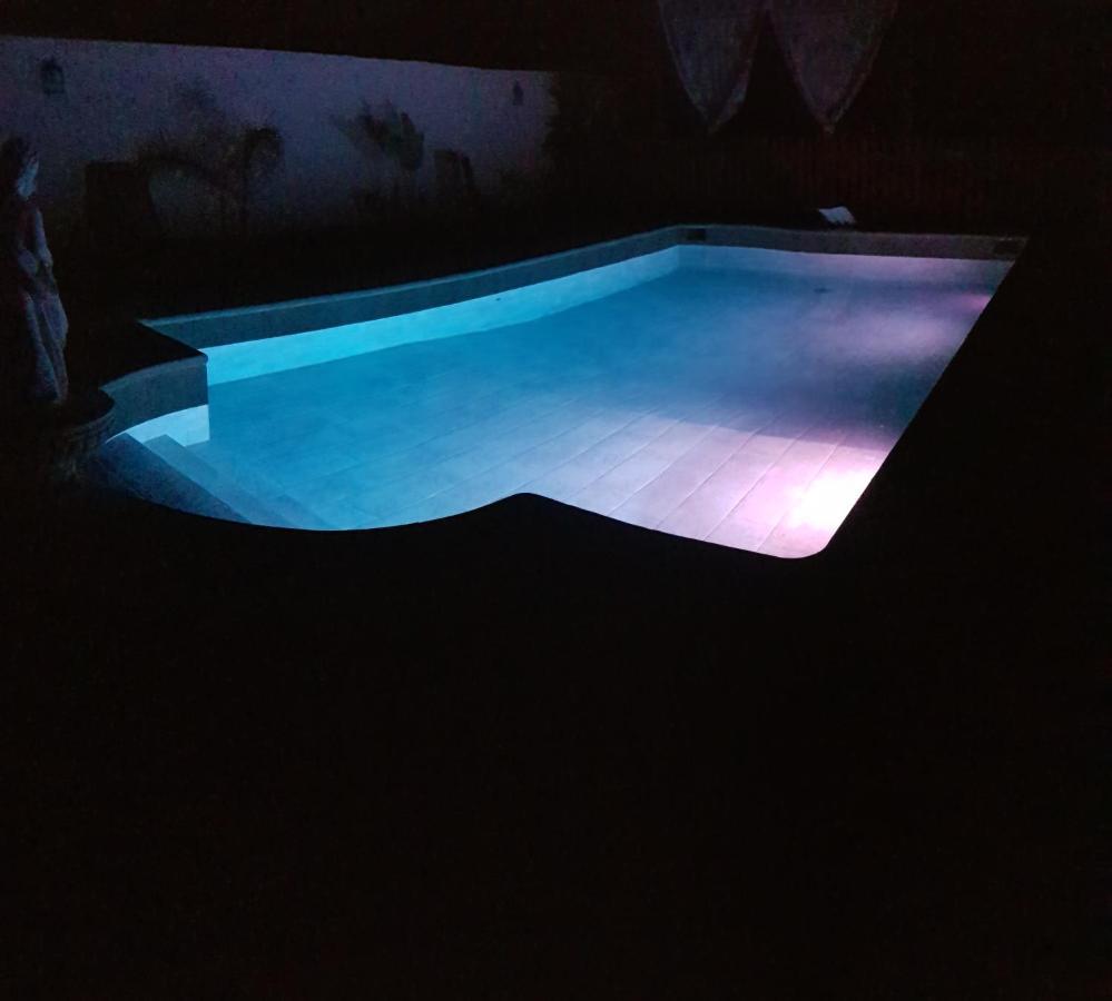 Vacaciones De Lujo.Chalet Piscina Y Playa.El Puerto Эль-Пуэрто-де-Санта-Мария Экстерьер фото